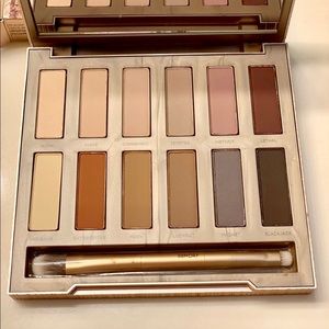 Naked Ultimate Basics Eyeshadow Palette